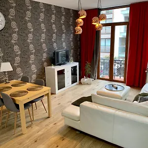 Grand Jourdan Eu Apartment