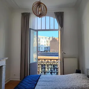 Brussels Bed & Blockchain Private With Shared Bathroom Pensión